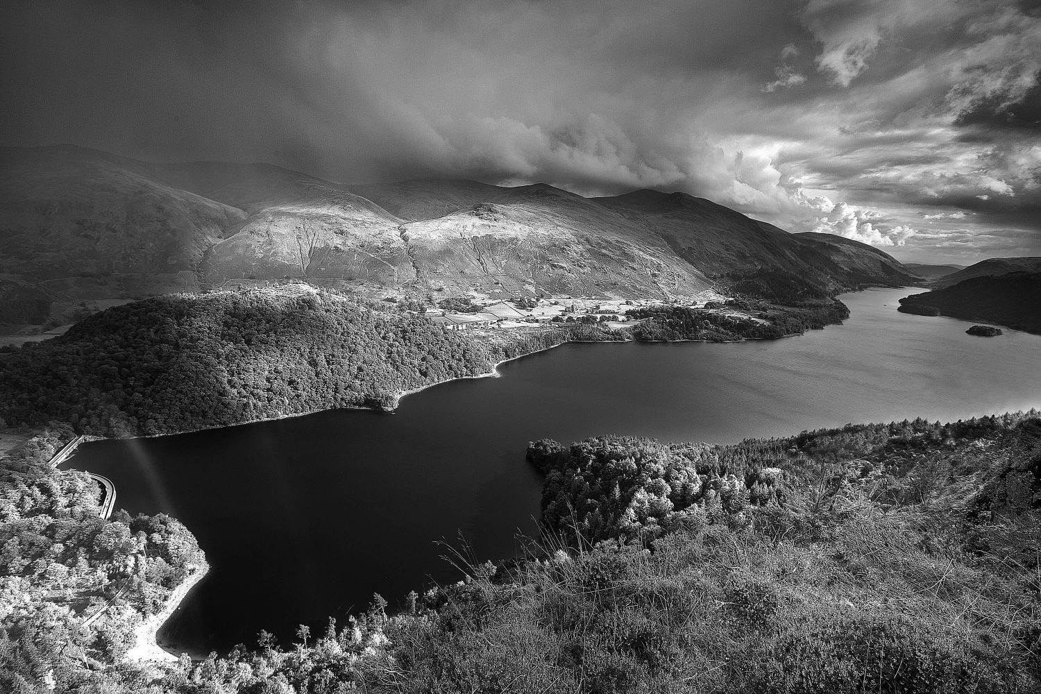 Storm clouds gather over Thirlmere in Black and White by Martin Lawrence