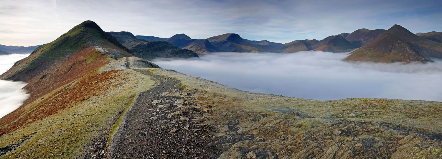 Early moring clouds in the Newlands Valley from Catbells