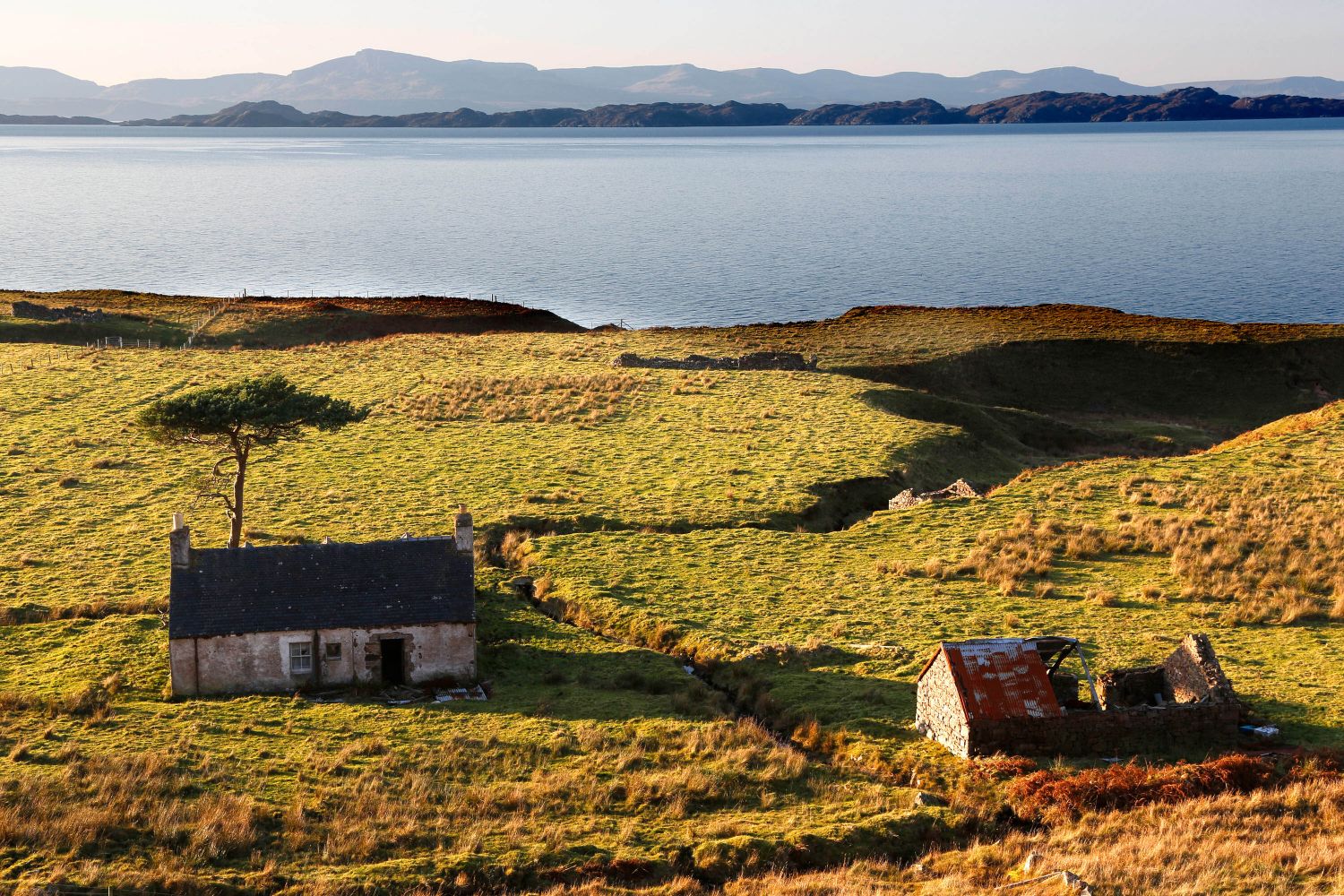 Abandoned Croft and barn at Kalnakill near Applecross